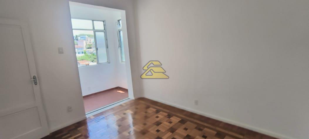 Apartamento à venda com 3 quartos, 98m² - Foto 17