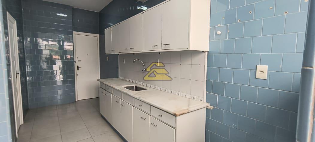 Apartamento à venda com 3 quartos, 98m² - Foto 35