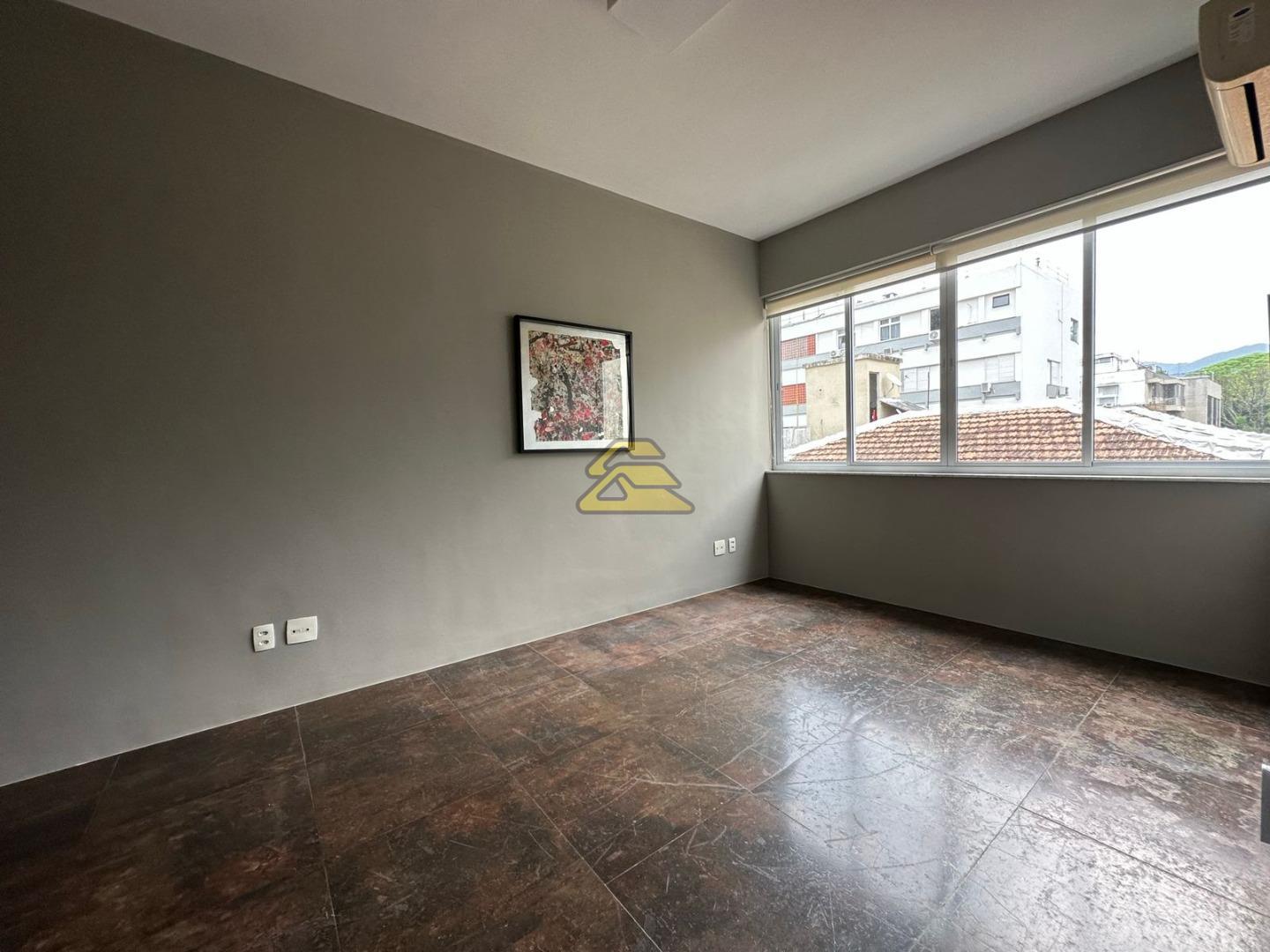 Apartamento à venda com 2 quartos, 85m² - Foto 1