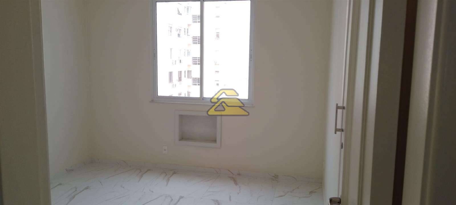 Apartamento à venda com 3 quartos, 167m² - Foto 29