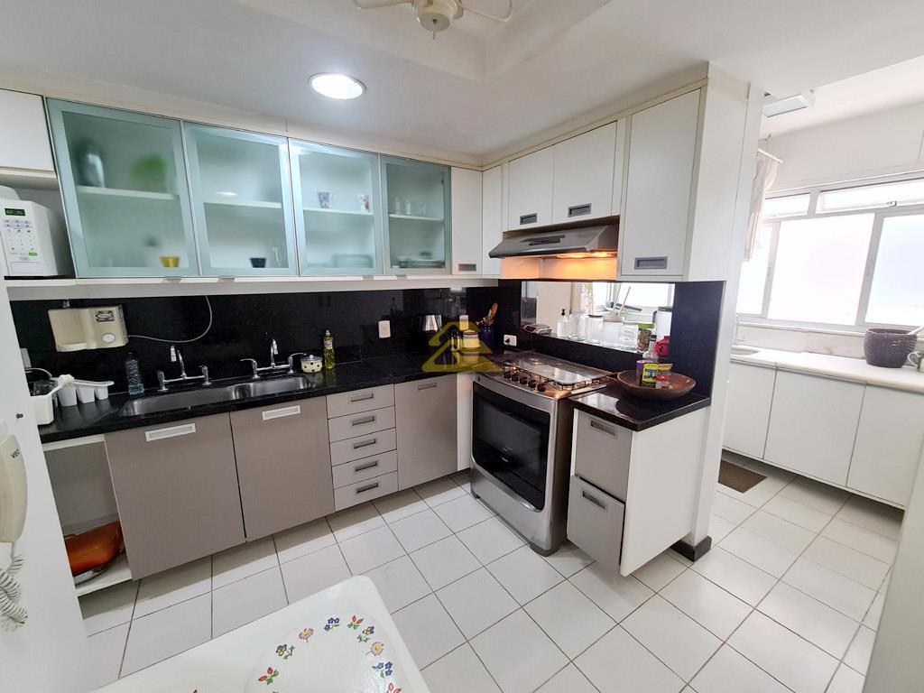 Apartamento à venda com 3 quartos, 149m² - Foto 24