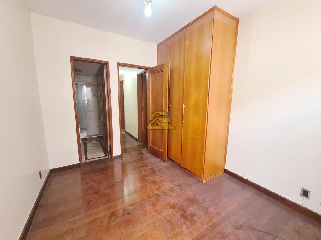 Apartamento à venda com 3 quartos, 151m² - Foto 12