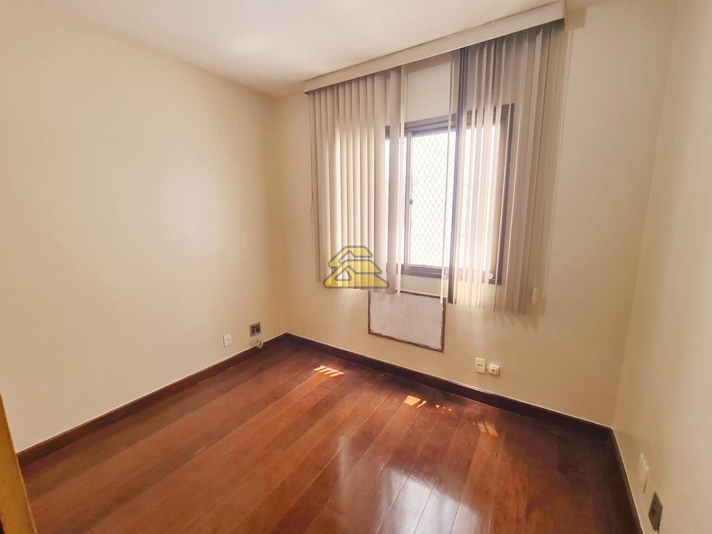 Apartamento à venda com 3 quartos, 151m² - Foto 10