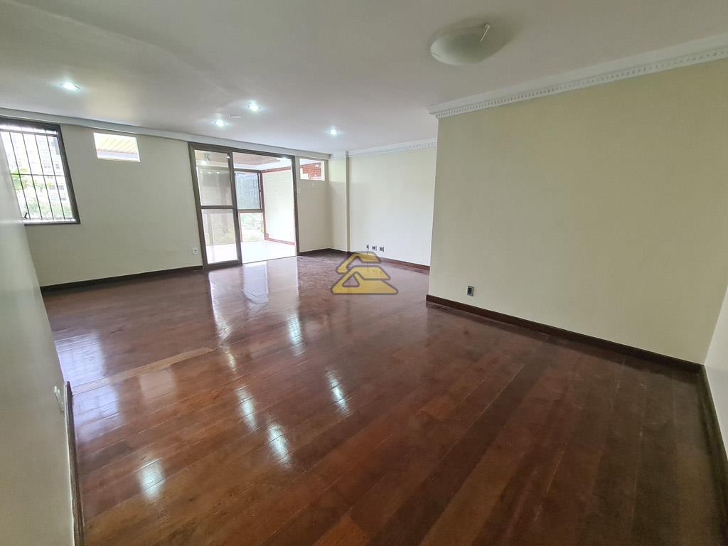 Apartamento à venda com 3 quartos, 151m² - Foto 6