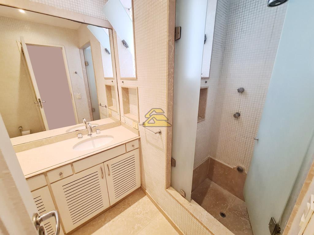 Apartamento à venda com 3 quartos, 134m² - Foto 23