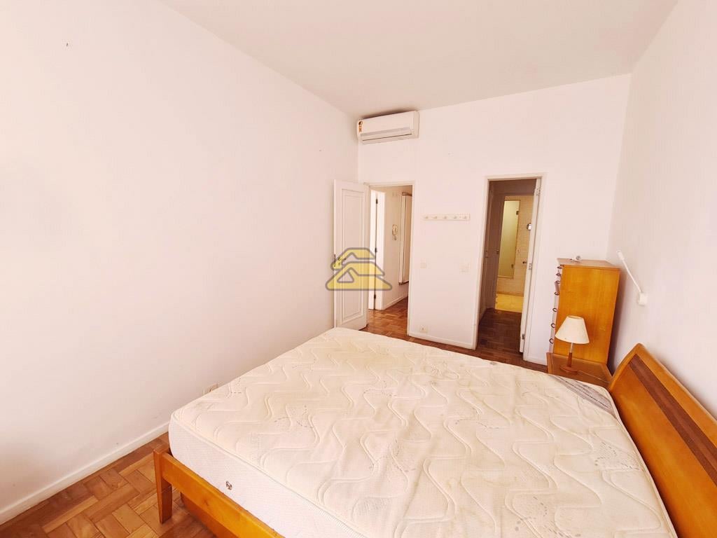 Apartamento à venda com 3 quartos, 134m² - Foto 19