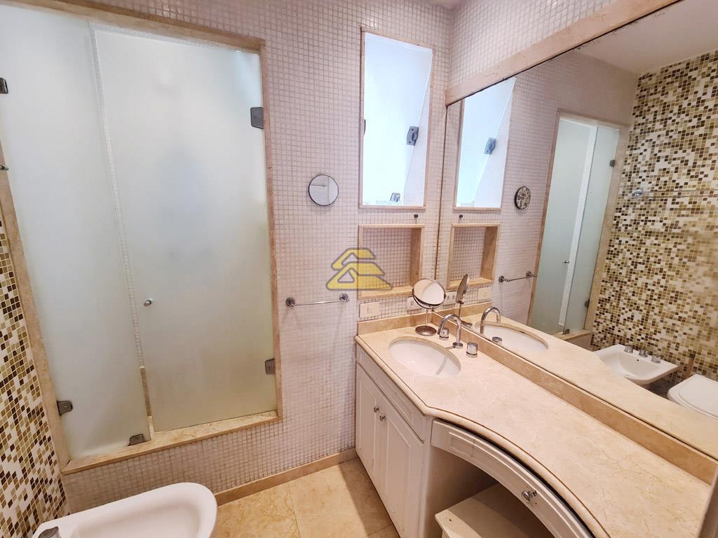 Apartamento à venda com 3 quartos, 134m² - Foto 27