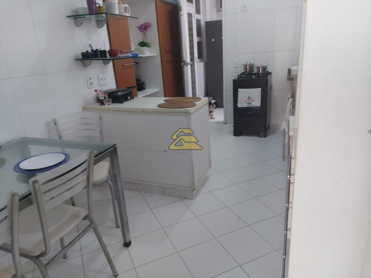 Apartamento à venda com 4 quartos, 225m² - Foto 29