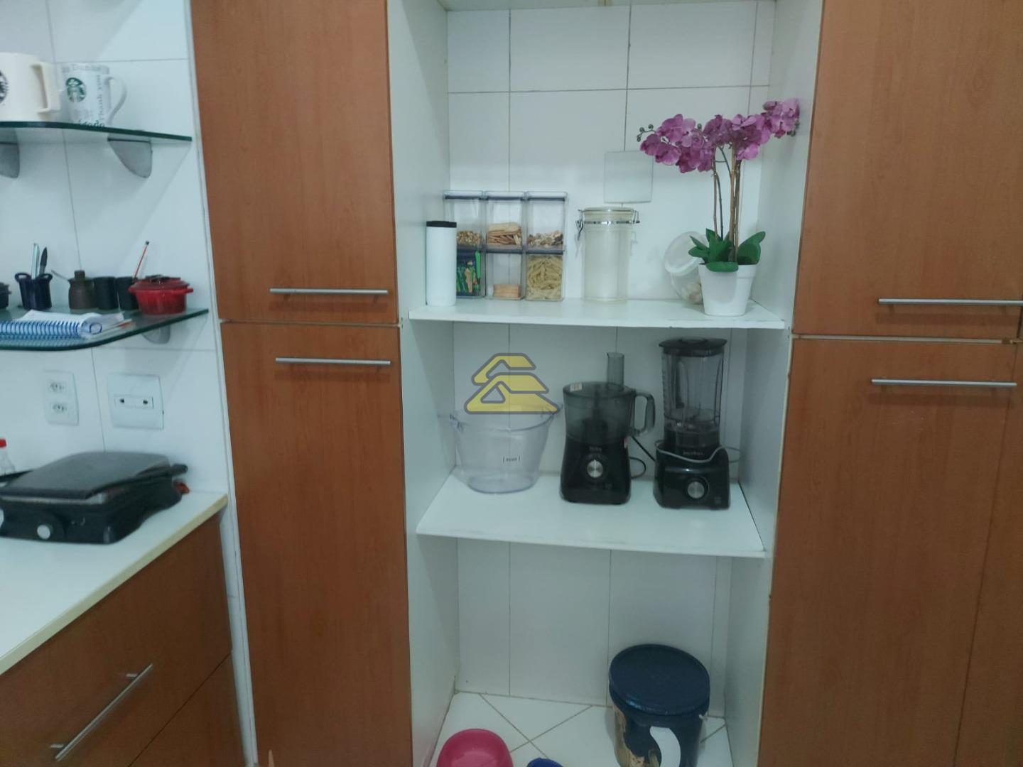 Apartamento à venda com 4 quartos, 225m² - Foto 30