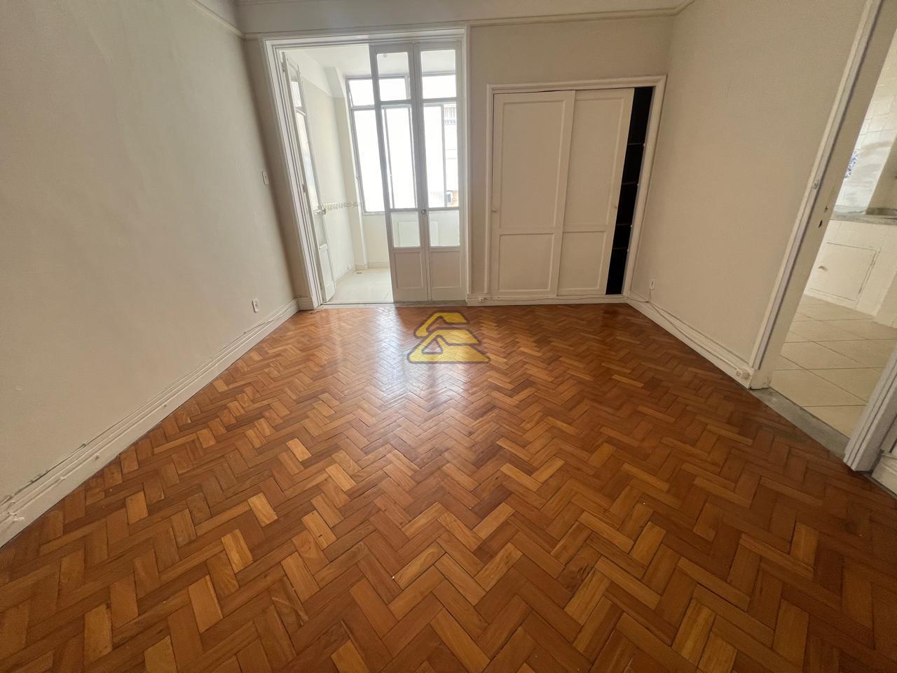 Apartamento à venda com 3 quartos, 139m² - Foto 5