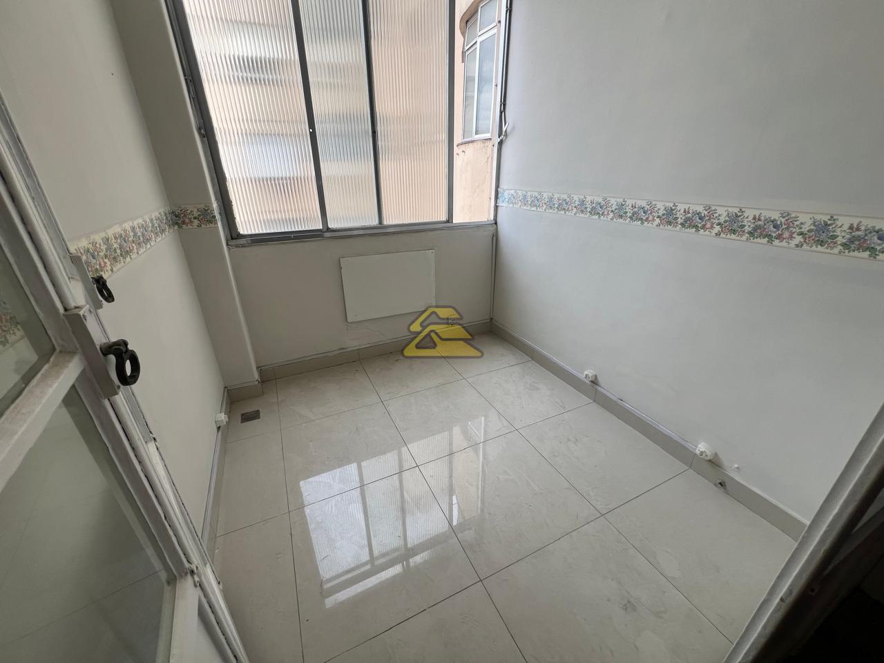 Apartamento à venda com 3 quartos, 139m² - Foto 18