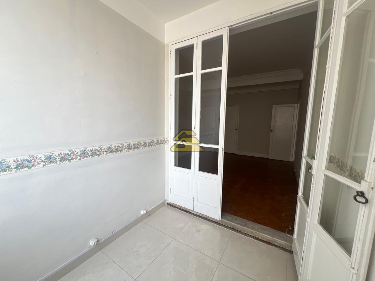 Apartamento à venda com 3 quartos, 139m² - Foto 17