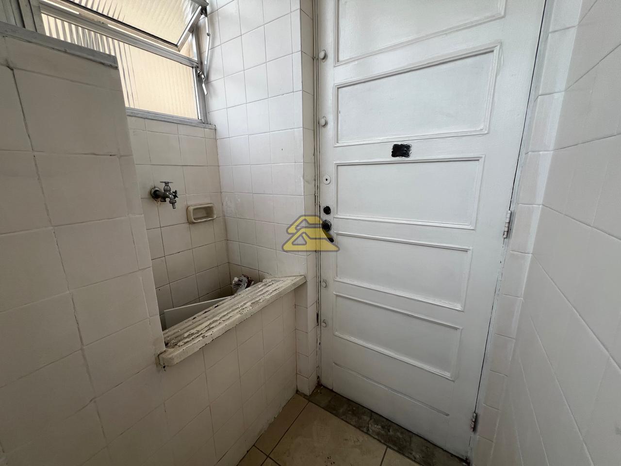 Apartamento à venda com 3 quartos, 139m² - Foto 29