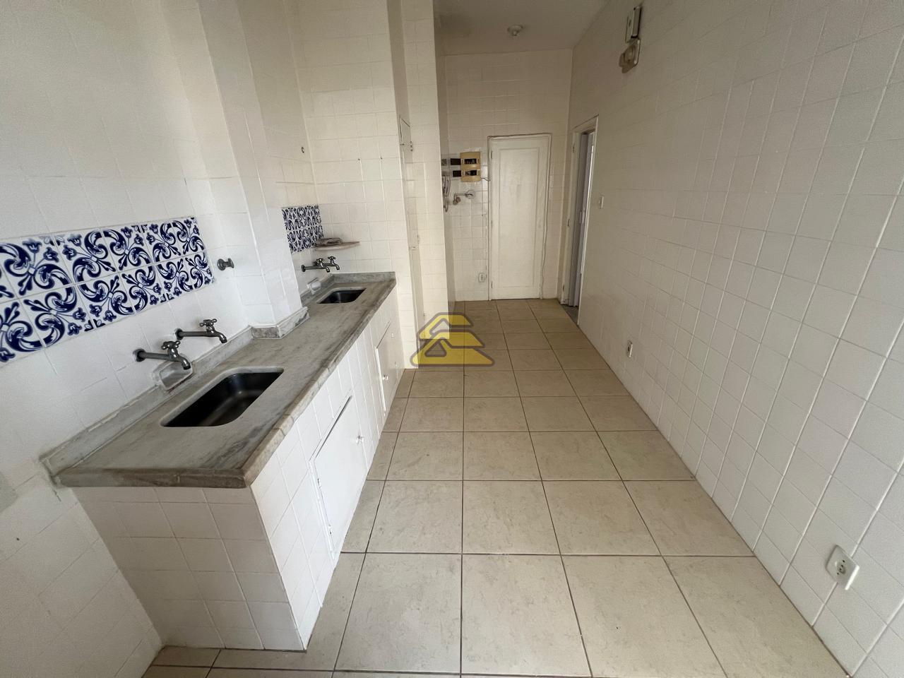 Apartamento à venda com 3 quartos, 139m² - Foto 22