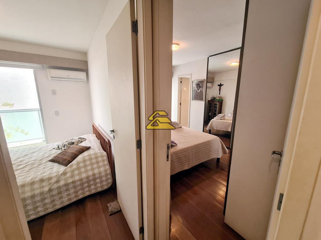 Apartamento à venda com 3 quartos, 149m² - Foto 11