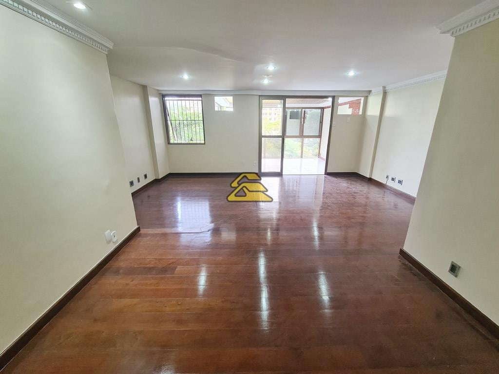 Apartamento à venda com 3 quartos, 151m² - Foto 5