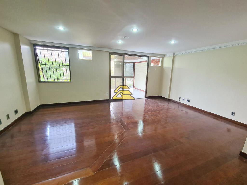 Apartamento à venda com 3 quartos, 151m² - Foto 3