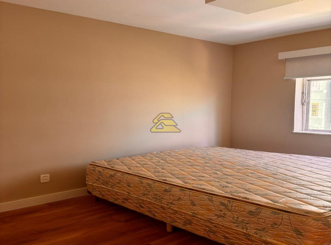 Apartamento à venda com 3 quartos, 150m² - Foto 11