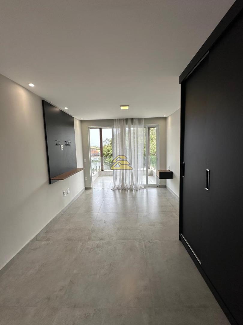 Casa à venda com 4 quartos, 266m² - Foto 17