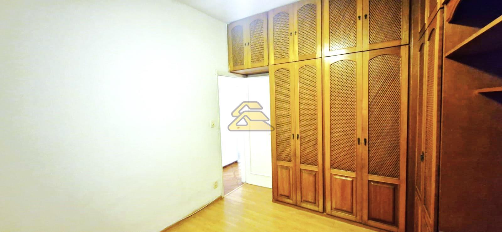 Apartamento à venda com 3 quartos, 115m² - Foto 11