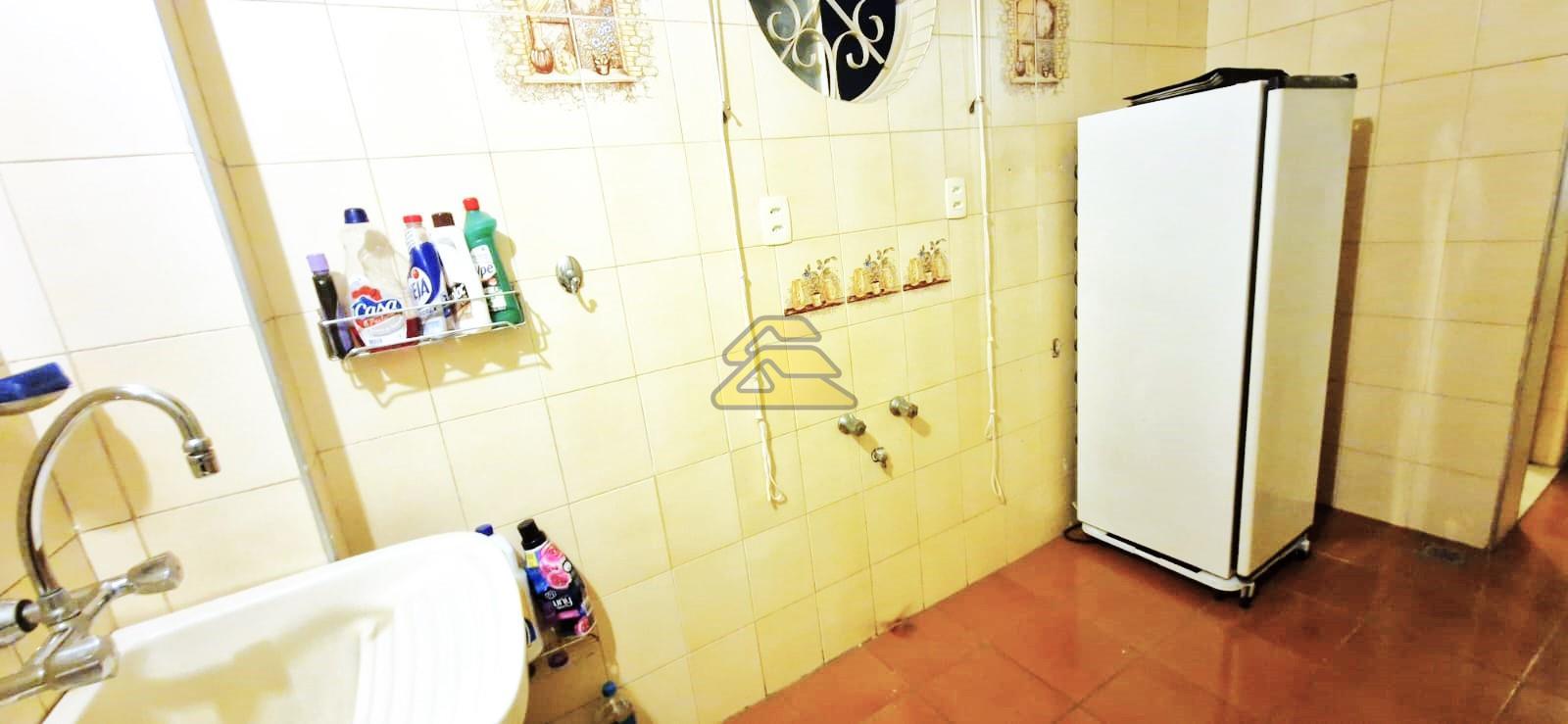 Apartamento à venda com 3 quartos, 115m² - Foto 32