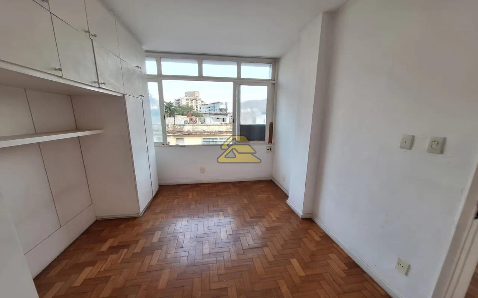 Apartamento à venda com 1 quarto, 48m² - Foto 4