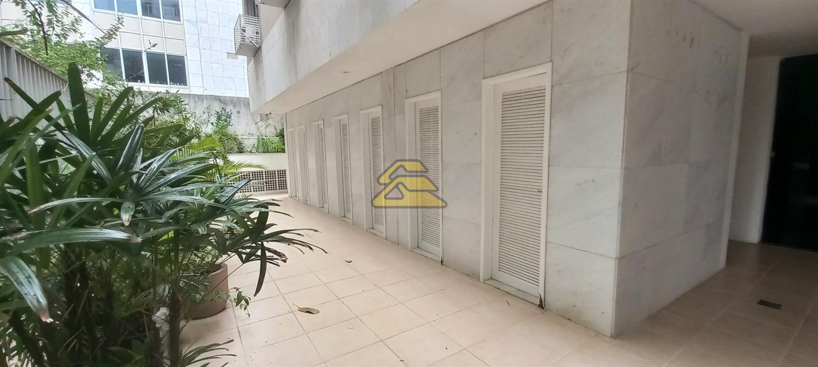 Apartamento à venda com 3 quartos, 200m² - Foto 24