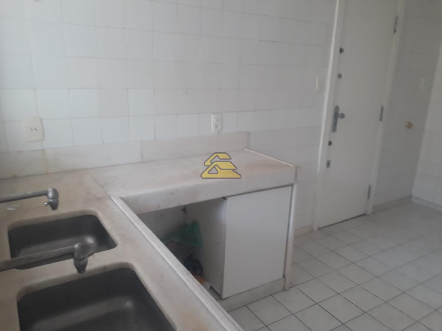 Apartamento à venda com 3 quartos, 121m² - Foto 14