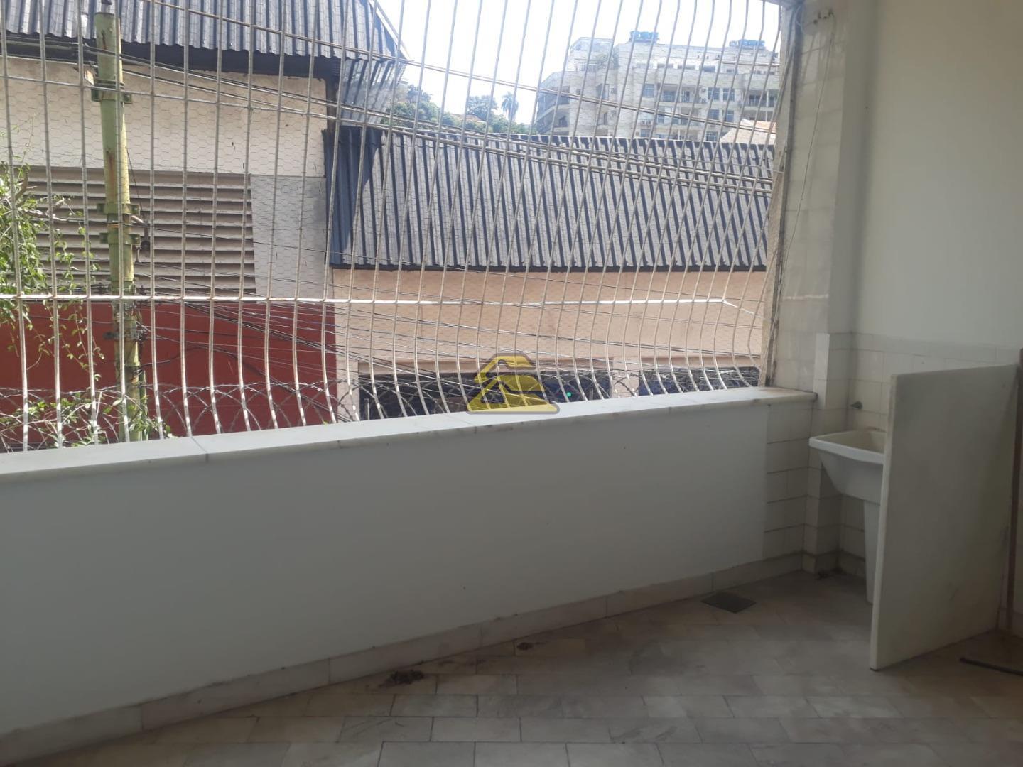 Apartamento à venda com 3 quartos, 121m² - Foto 18