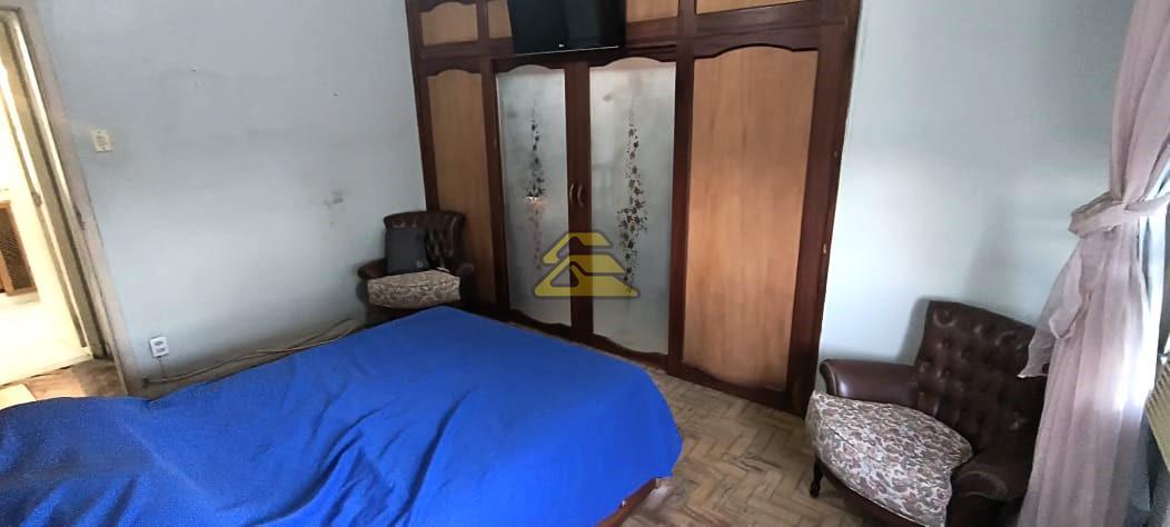 Apartamento à venda com 2 quartos, 107m² - Foto 12