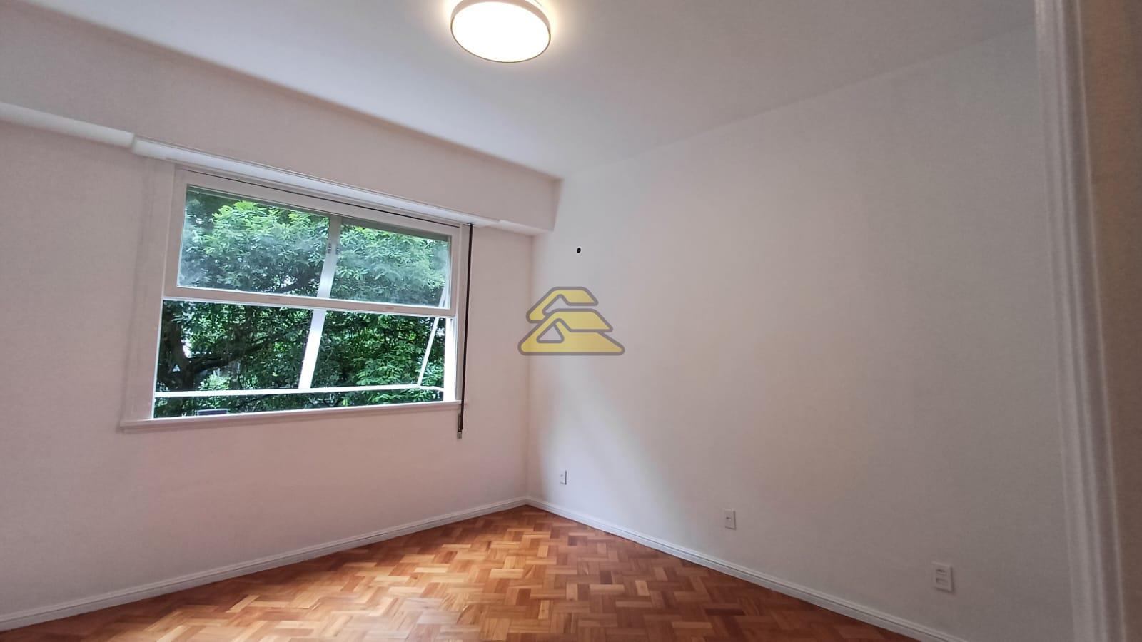 Apartamento à venda com 3 quartos, 177m² - Foto 5