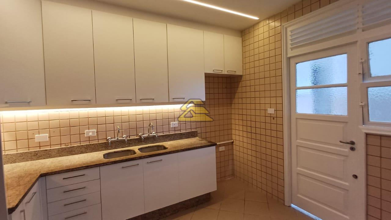 Apartamento à venda com 3 quartos, 177m² - Foto 19