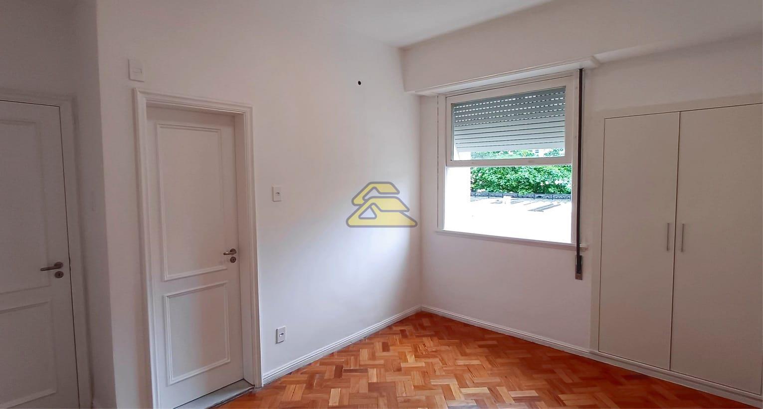 Apartamento à venda com 3 quartos, 177m² - Foto 9