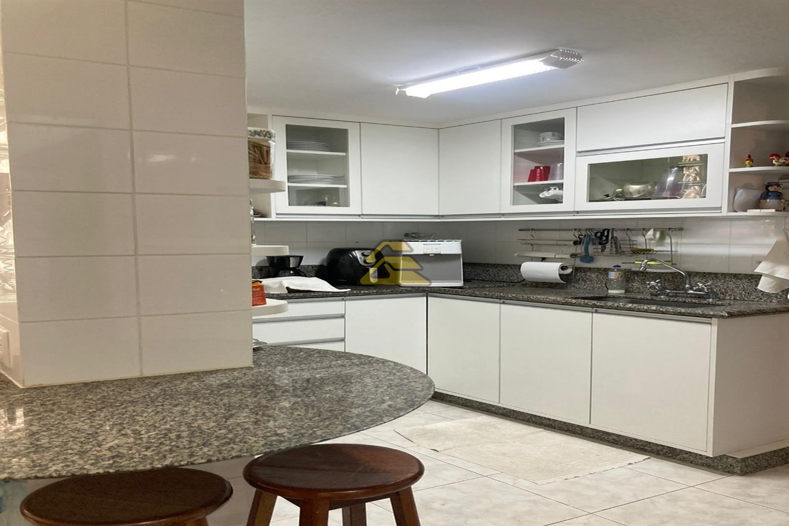 Apartamento à venda com 3 quartos, 112m² - Foto 12