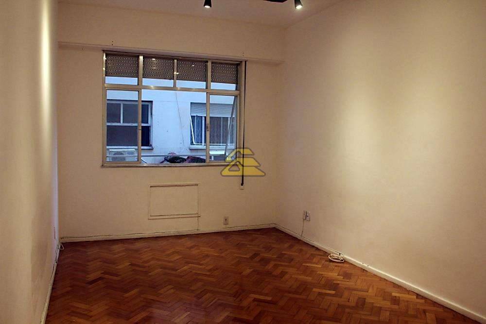 Apartamento à venda com 3 quartos, 90m² - Foto 4