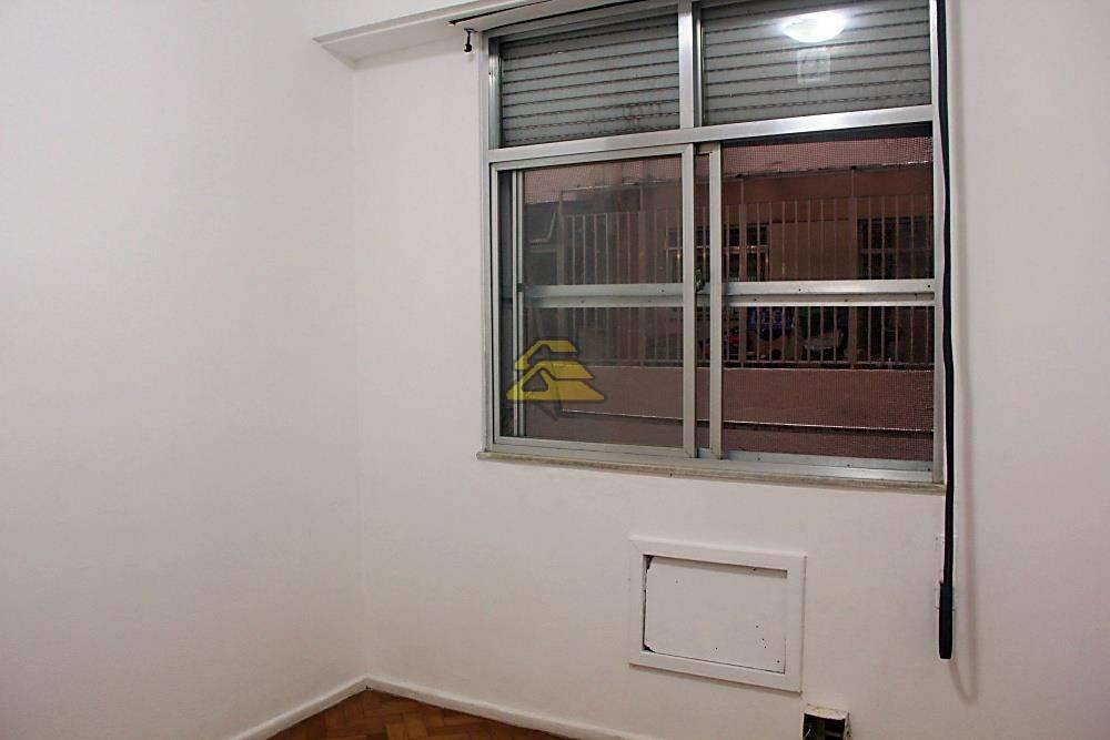 Apartamento à venda com 3 quartos, 90m² - Foto 19