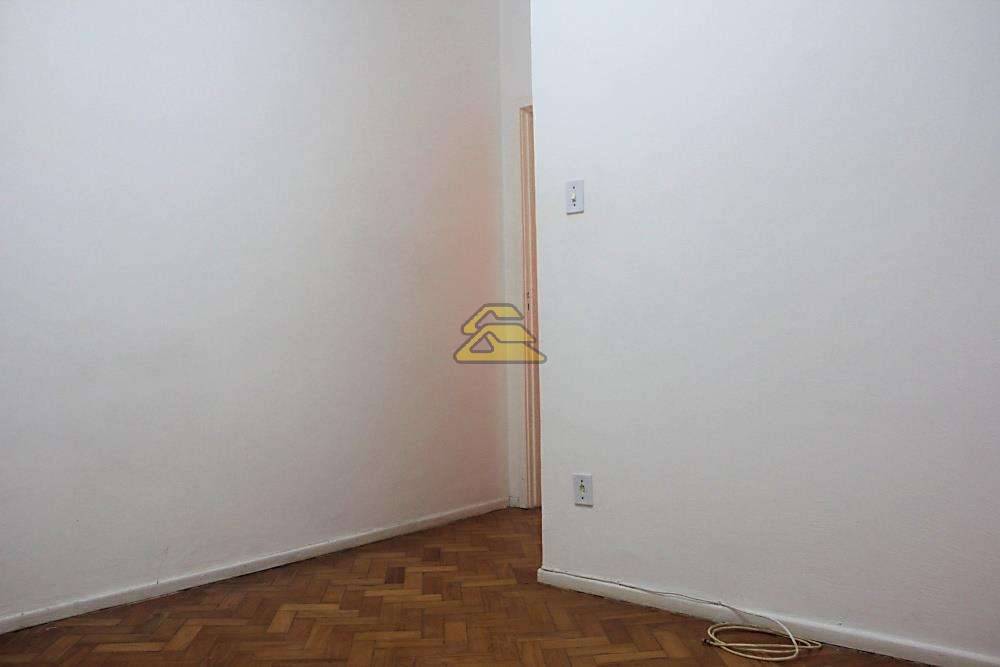 Apartamento à venda com 3 quartos, 90m² - Foto 10