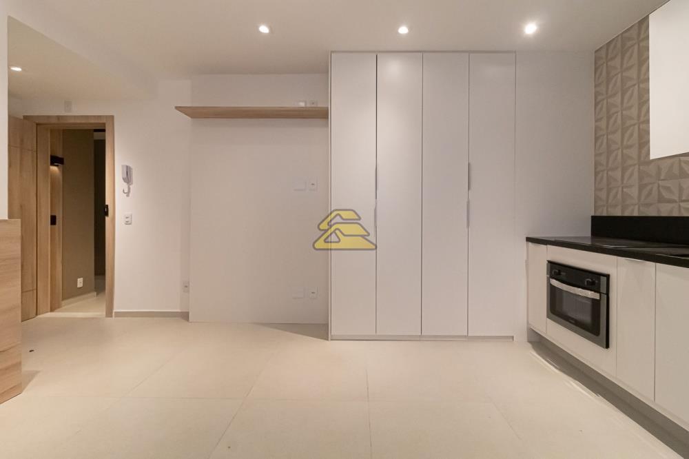 Apartamento à venda com 1 quarto, 42m² - Foto 17