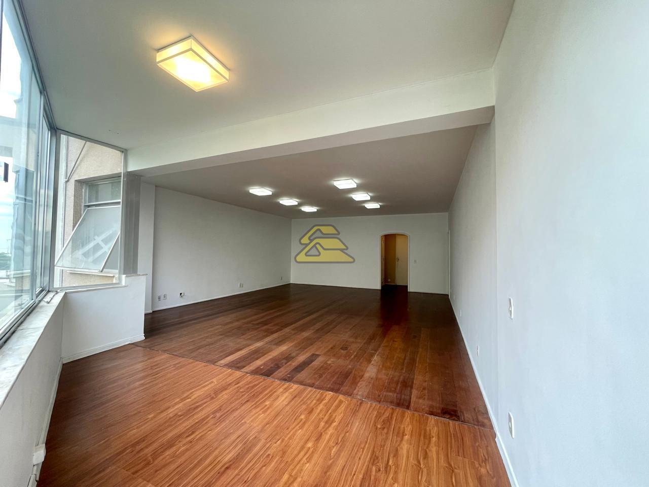 Apartamento para alugar com 4 quartos, 175m² - Foto 4