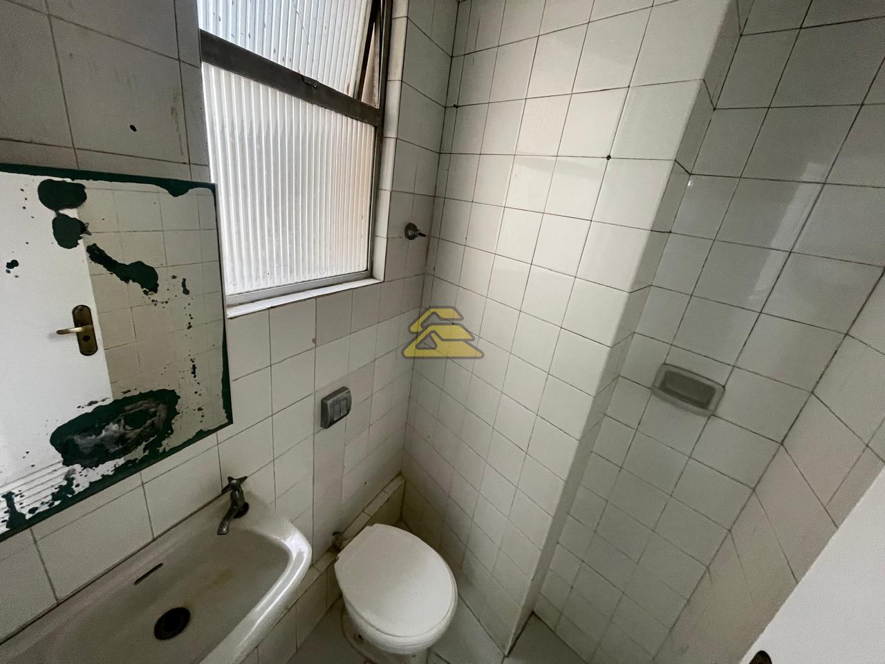 Apartamento para alugar com 4 quartos, 175m² - Foto 28