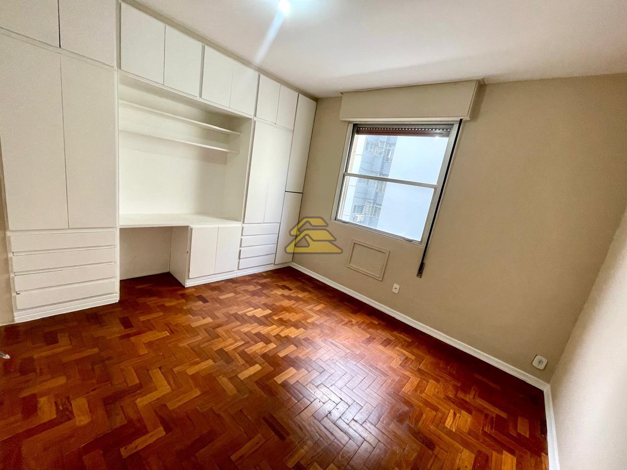 Apartamento para alugar com 4 quartos, 175m² - Foto 13