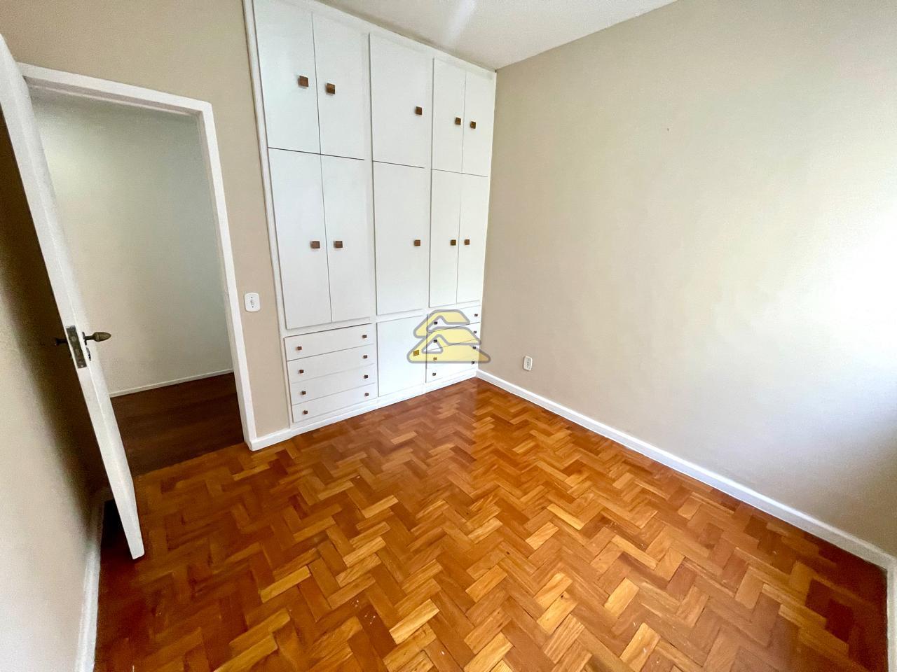 Apartamento para alugar com 4 quartos, 175m² - Foto 14