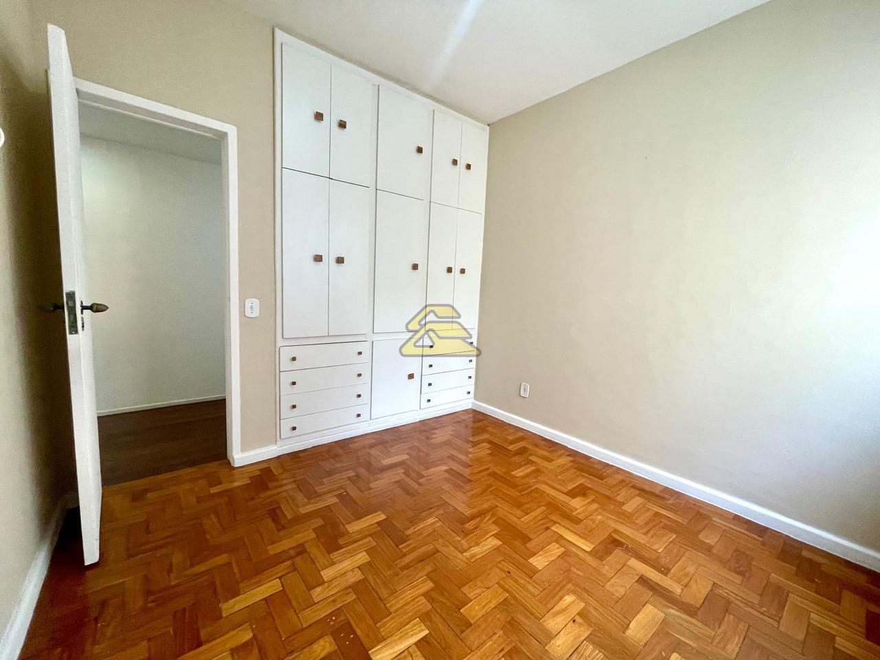 Apartamento para alugar com 4 quartos, 175m² - Foto 15