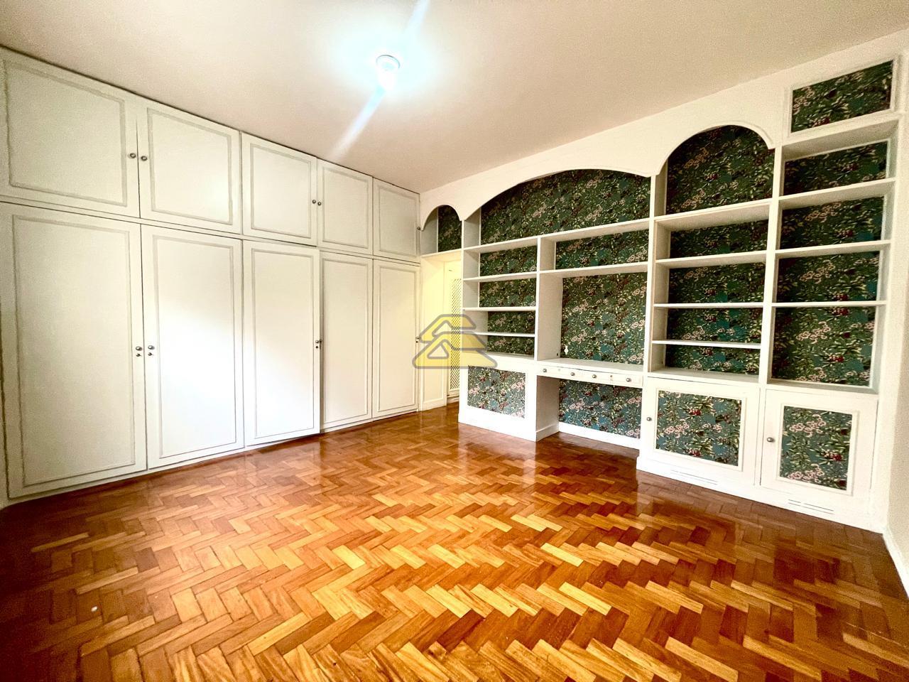 Apartamento para alugar com 4 quartos, 175m² - Foto 19