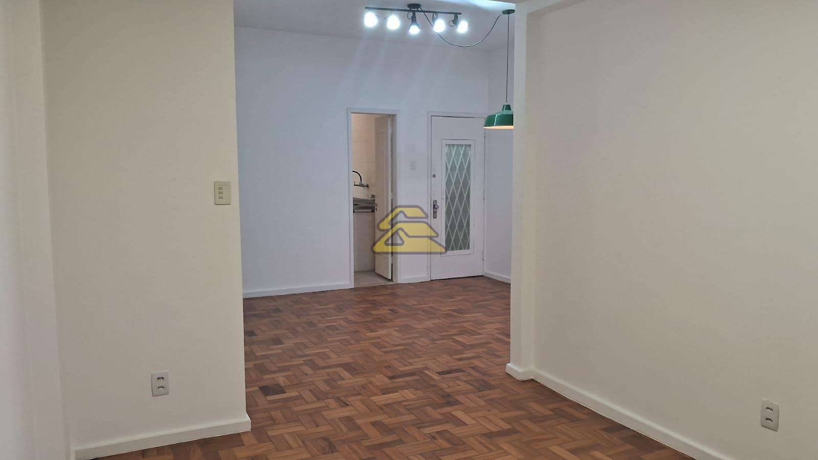 Apartamento para alugar com 2 quartos, 92m² - Foto 4