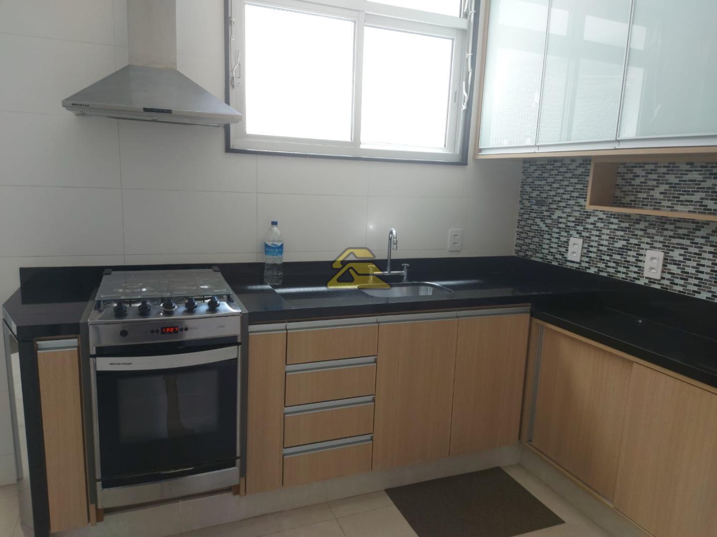 Apartamento à venda com 3 quartos, 81m² - Foto 18