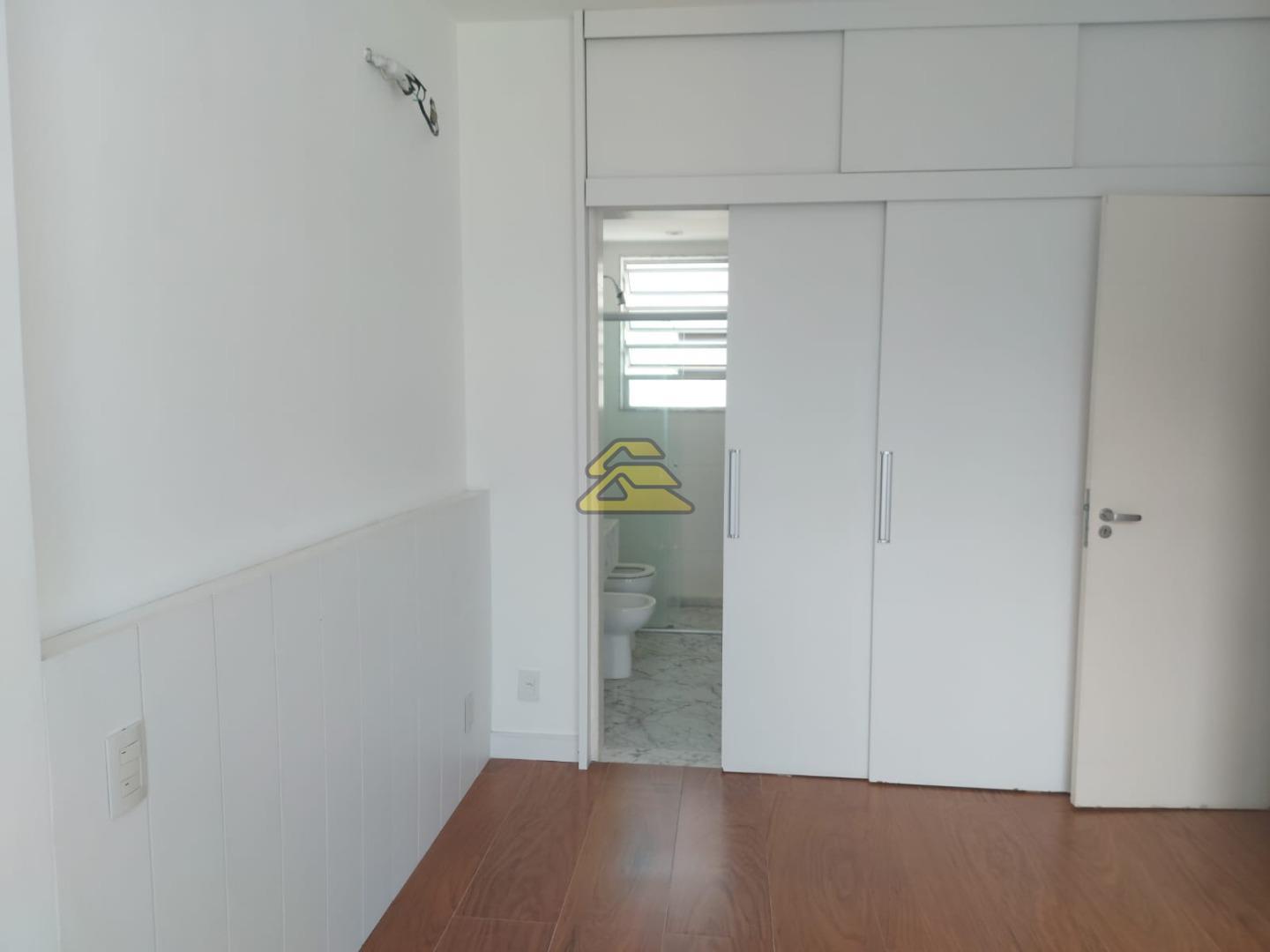 Apartamento à venda com 3 quartos, 81m² - Foto 29