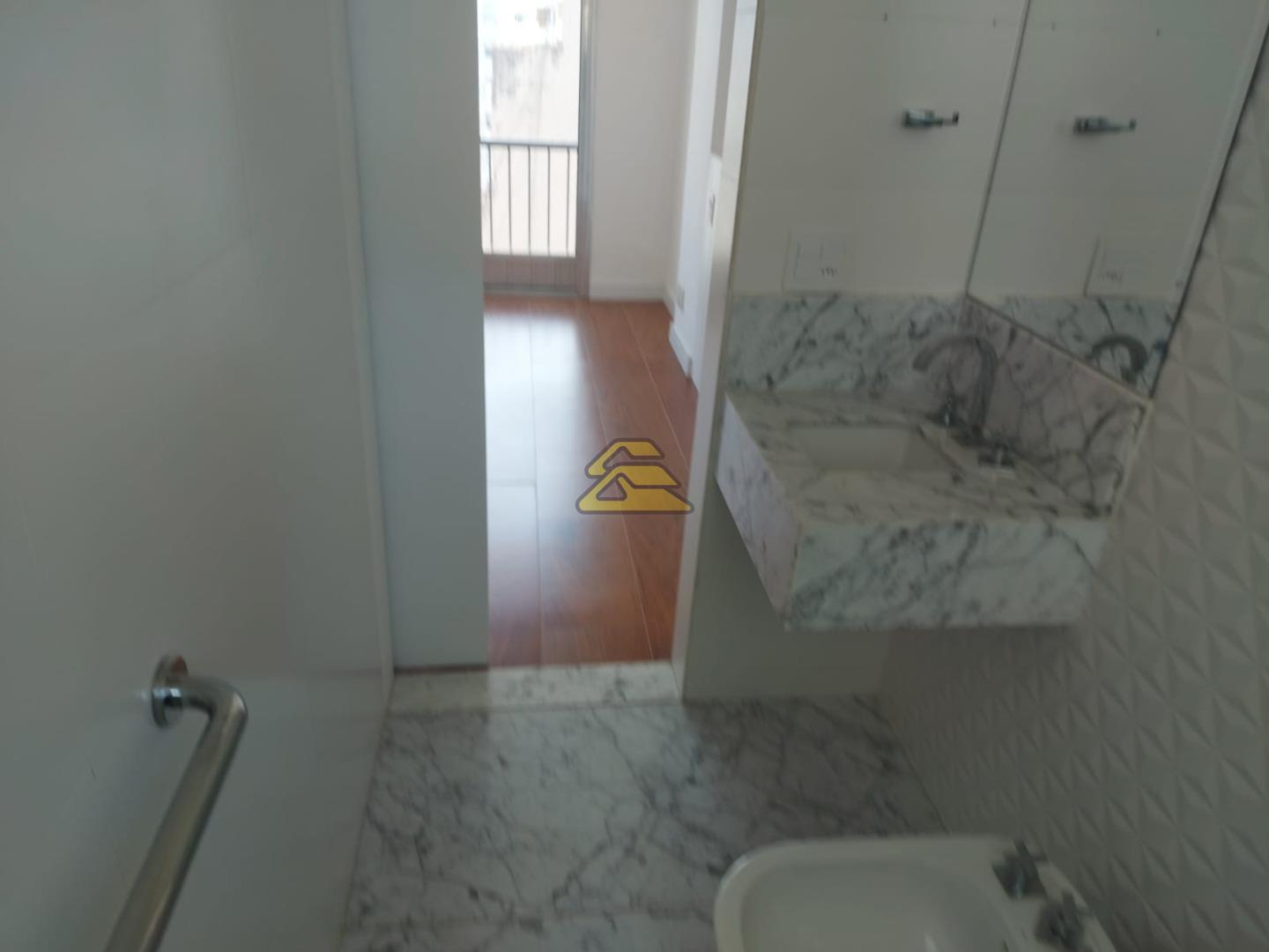 Apartamento à venda com 3 quartos, 81m² - Foto 32