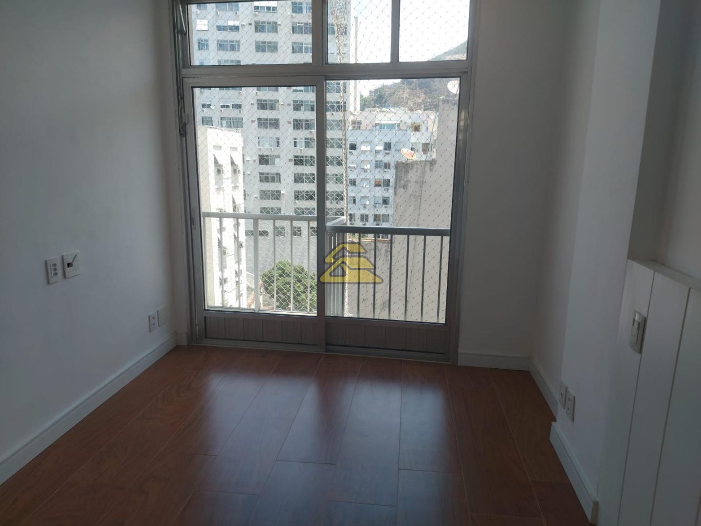 Apartamento à venda com 3 quartos, 81m² - Foto 2