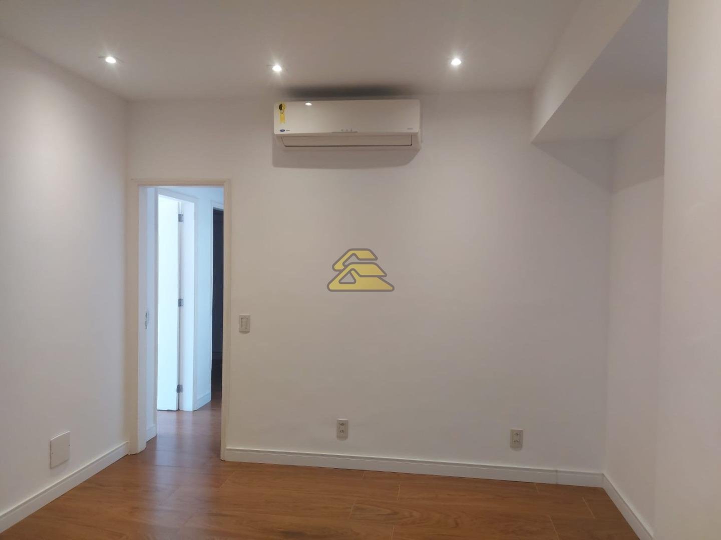 Apartamento à venda com 3 quartos, 81m² - Foto 14